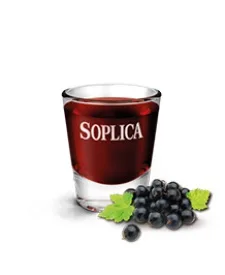 Soplica_Czarna_Porzeczka_Cassis_verre